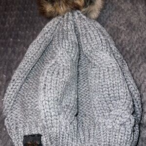 Mud Pie Gray Knit Beanie with Faux Fur Pom Pom